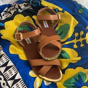 Strappy Sandals🤩
